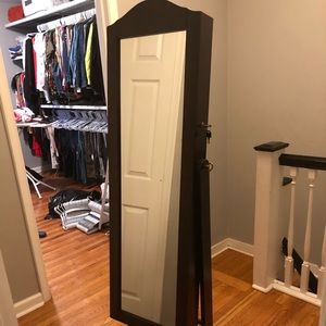 Choc. Brown stand up jewelry box , holds 100 pcs.